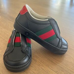 Gucci baby shoes